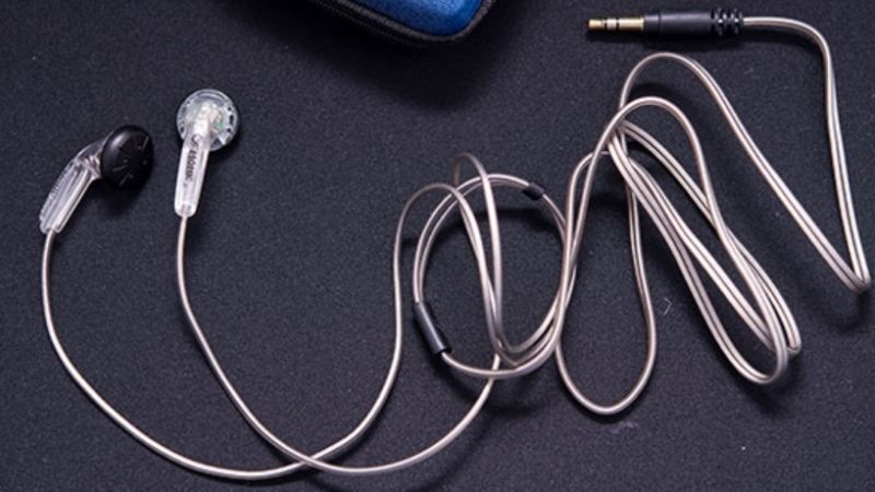 tai nghe earbuds